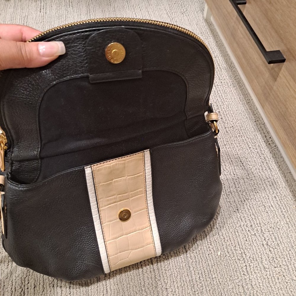 Marc by Marc Jacobs Leather Crossbody Purse - Picture 4 of 10